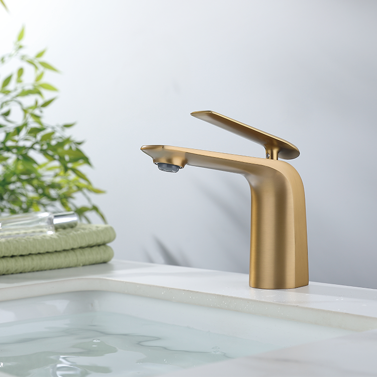 Brush Gold Water Saving Design Basin Faucet Water Tap For Bathroom