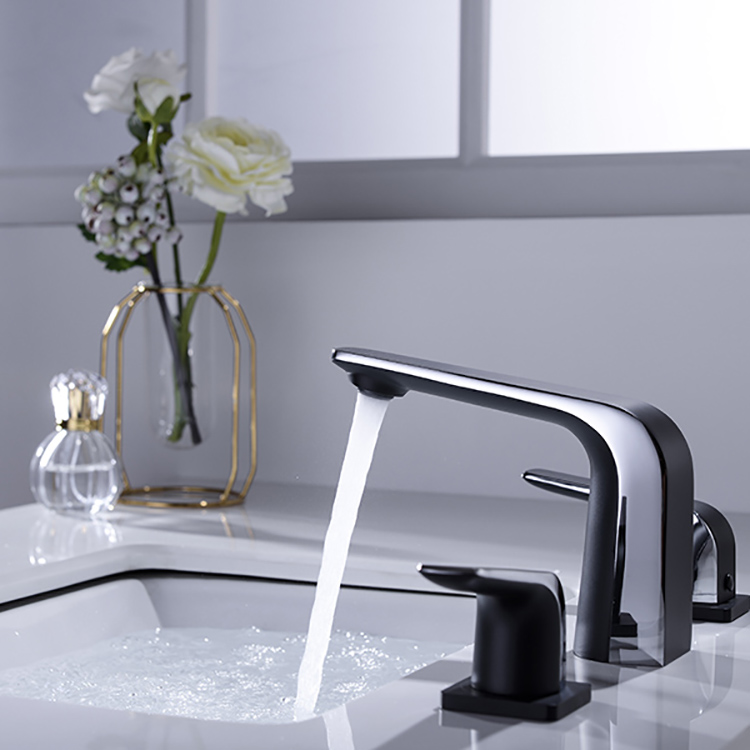 Dual Handle Bathroom Sink Faucets High Quality 3 Holes Widespread Water Mixer Tap 