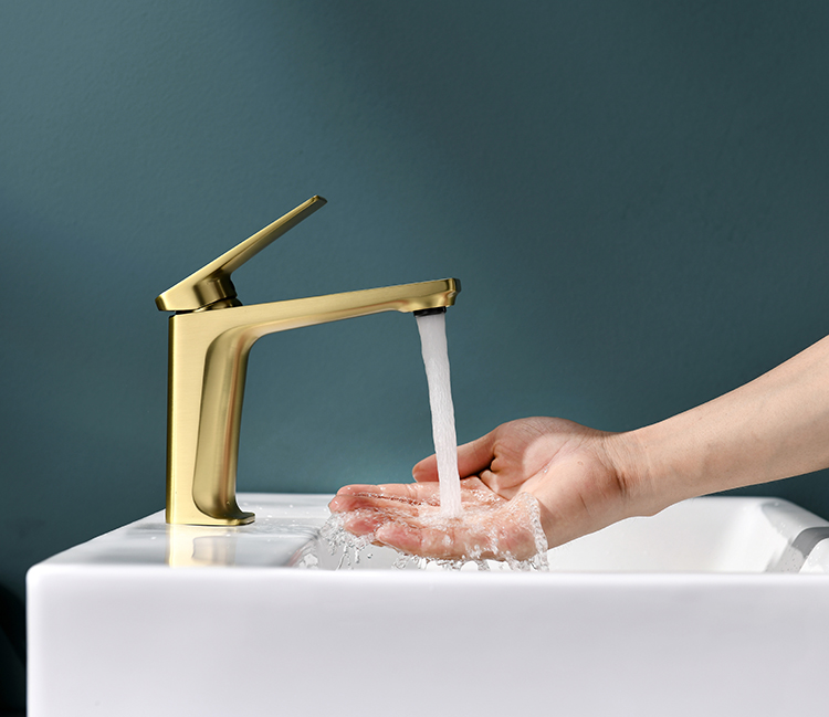 High End Modern Style Brushed Gold Basin Mixer Brass Deck Mounted One Hole Wash Basin Water Tap Bathroom Sink Faucet